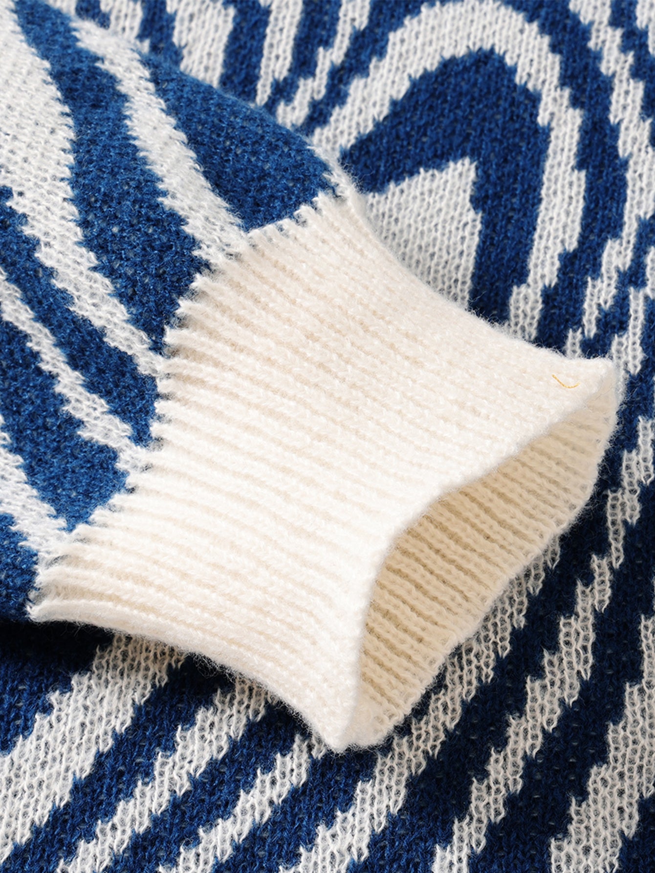 WARPED WAVES UNISEX KAZAK